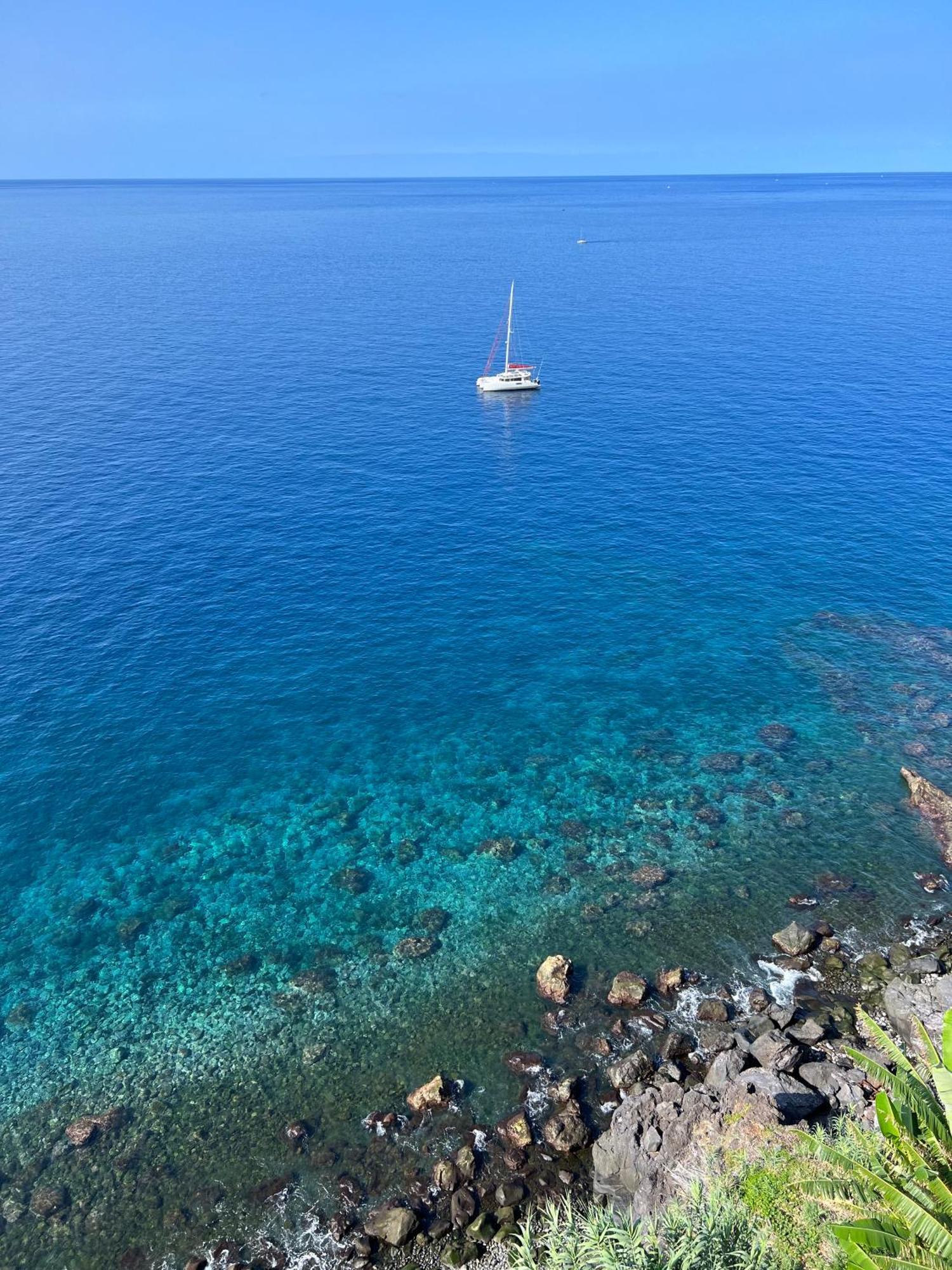 Irlanda` S - Funchal Seaside *