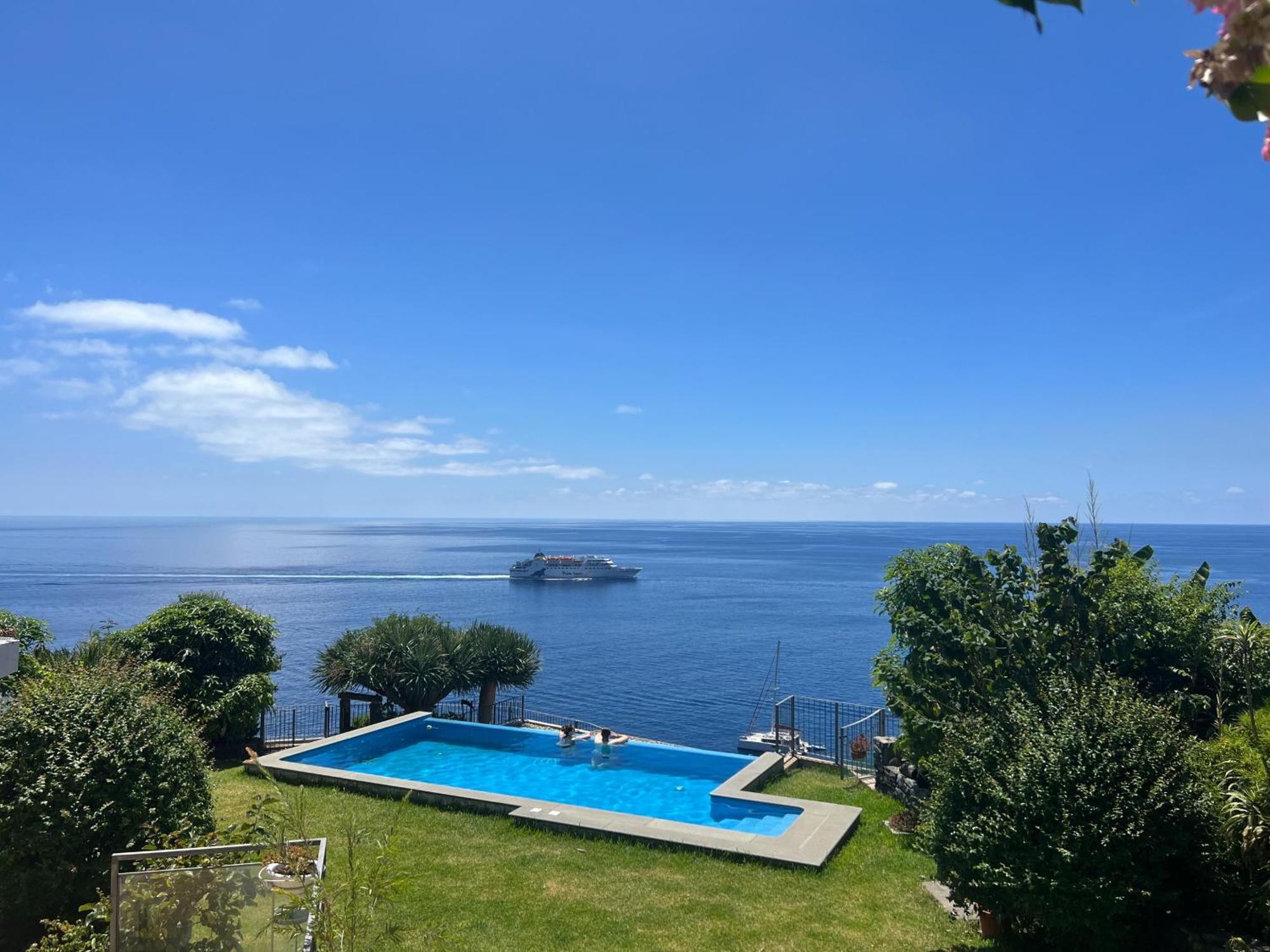Irlanda` S - Funchal Seaside Villa Funchal (Madeira)