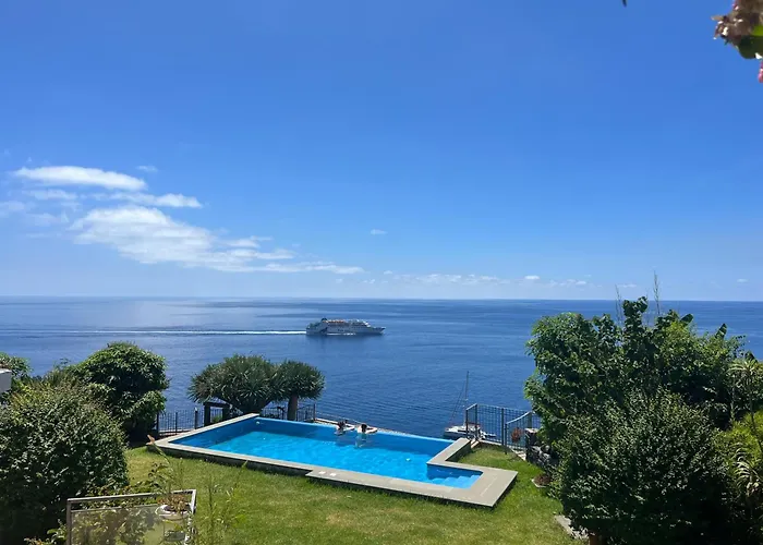Irlandas Villa Funchal Seaside Villas